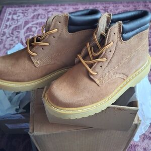 Men's Tan Suede Boots